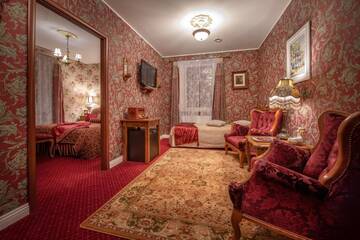 Фото номера Улучшенный люкс Апарт-отели Rezydencja Grawert Victorian Boutique &amp; Spa г. Лёндек-Здруй 3