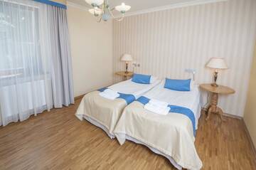 Фото номера Бюджетный двухместный номер с 1 кроватью Отель Hotel Mir-Jan SPA г. Лёндек-Здруй 4